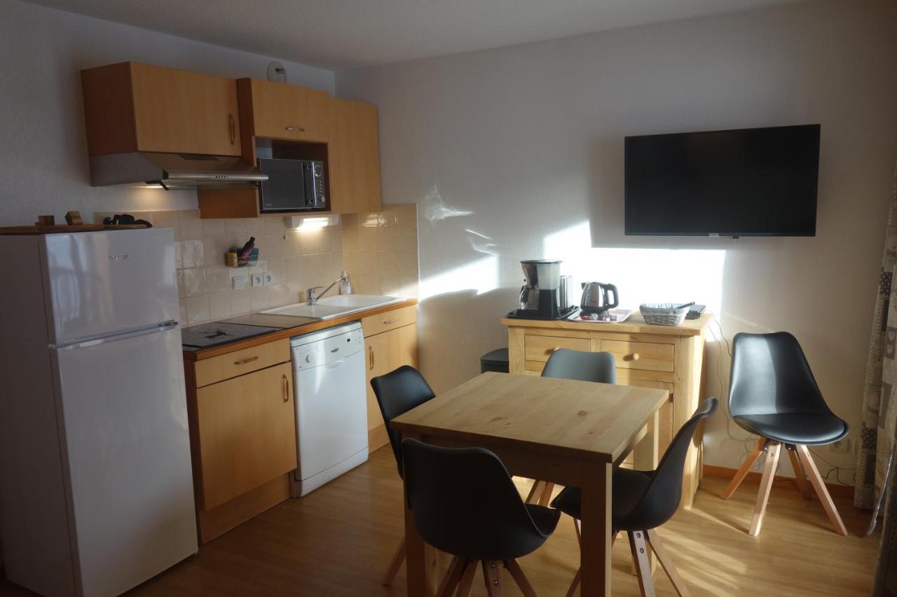 Skis Aux Pieds Dans Un Appartement Cosy Au Coeur Du Queyras Molines-en-Queyras Esterno foto