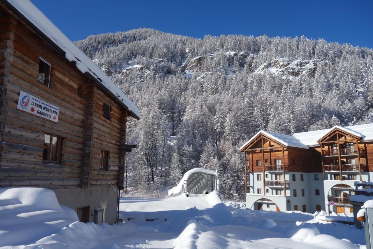 Skis Aux Pieds Dans Un Appartement Cosy Au Coeur Du Queyras Molines-en-Queyras Esterno foto