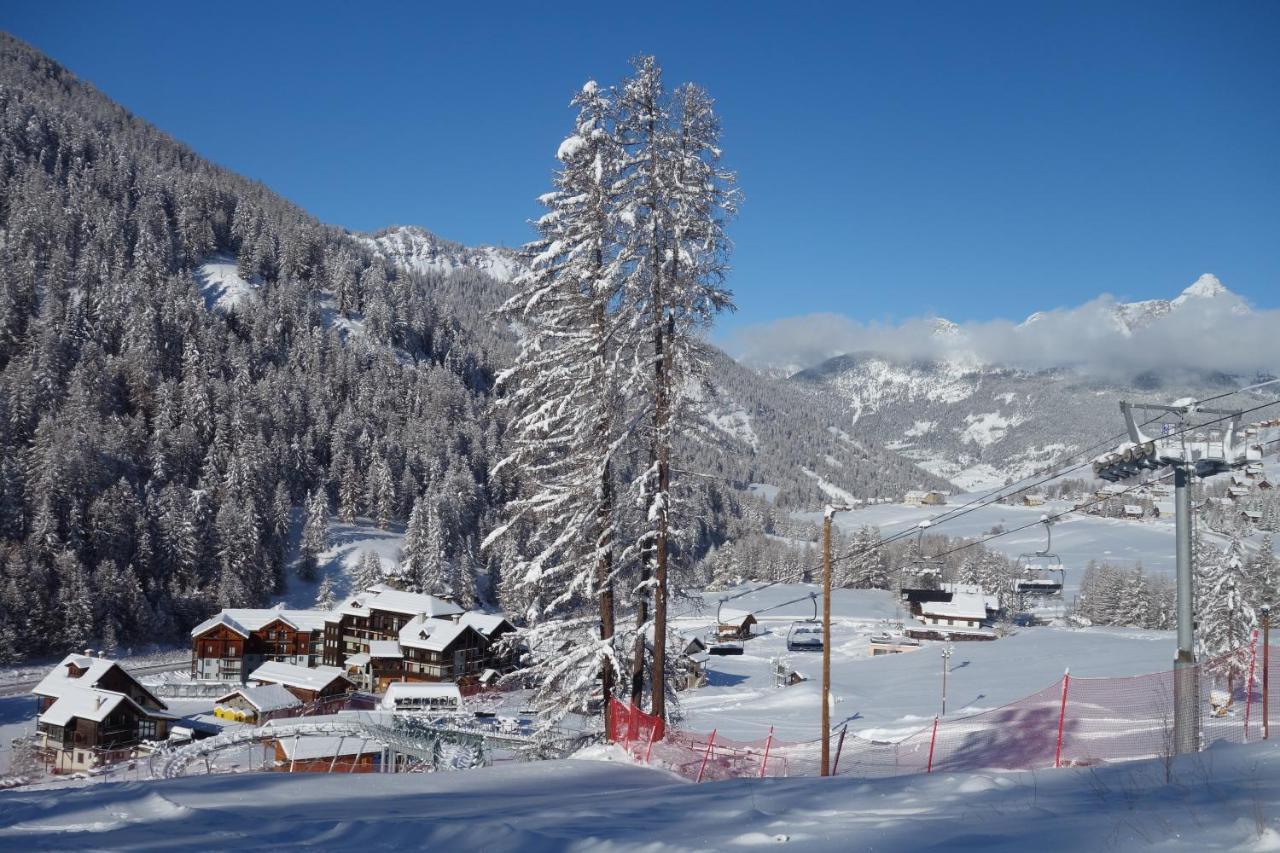 Skis Aux Pieds Dans Un Appartement Cosy Au Coeur Du Queyras Molines-en-Queyras Esterno foto