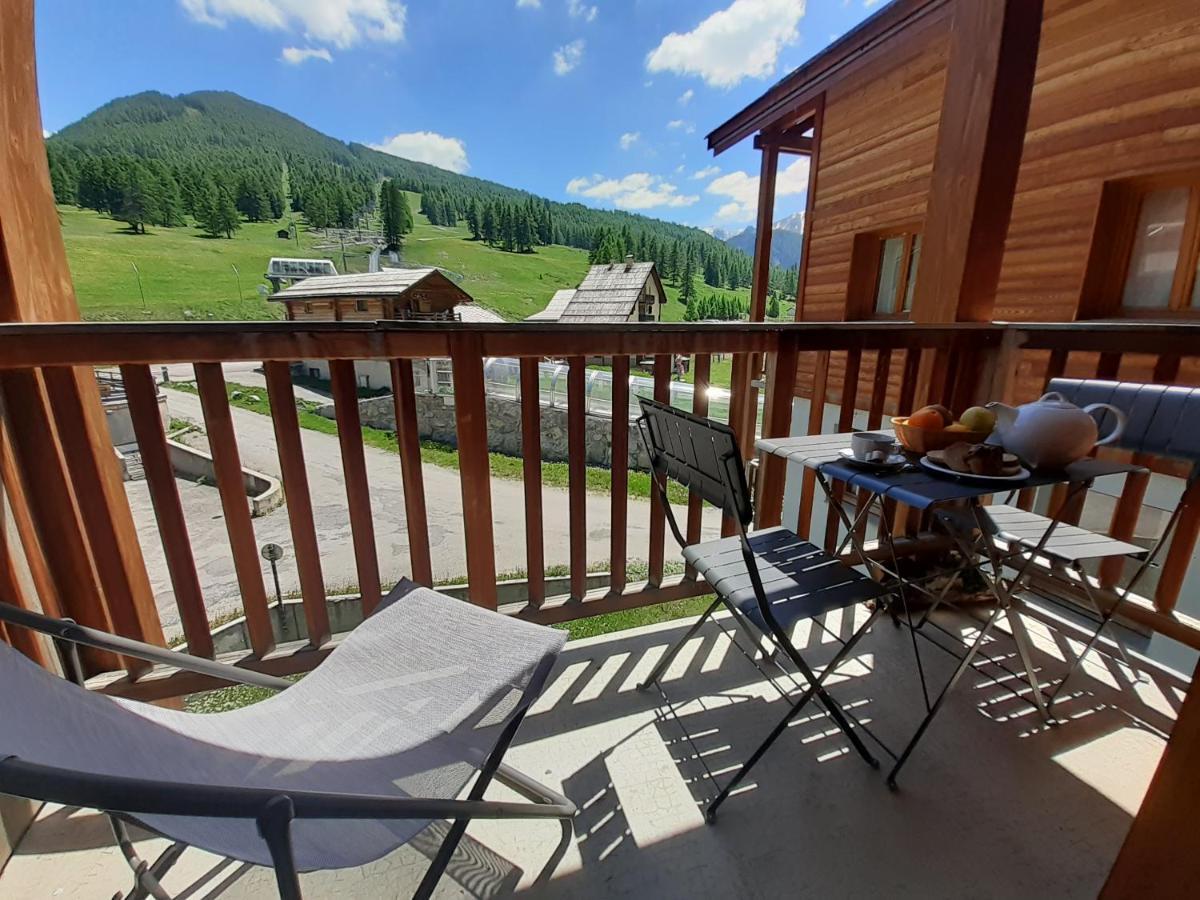 Skis Aux Pieds Dans Un Appartement Cosy Au Coeur Du Queyras Molines-en-Queyras Esterno foto